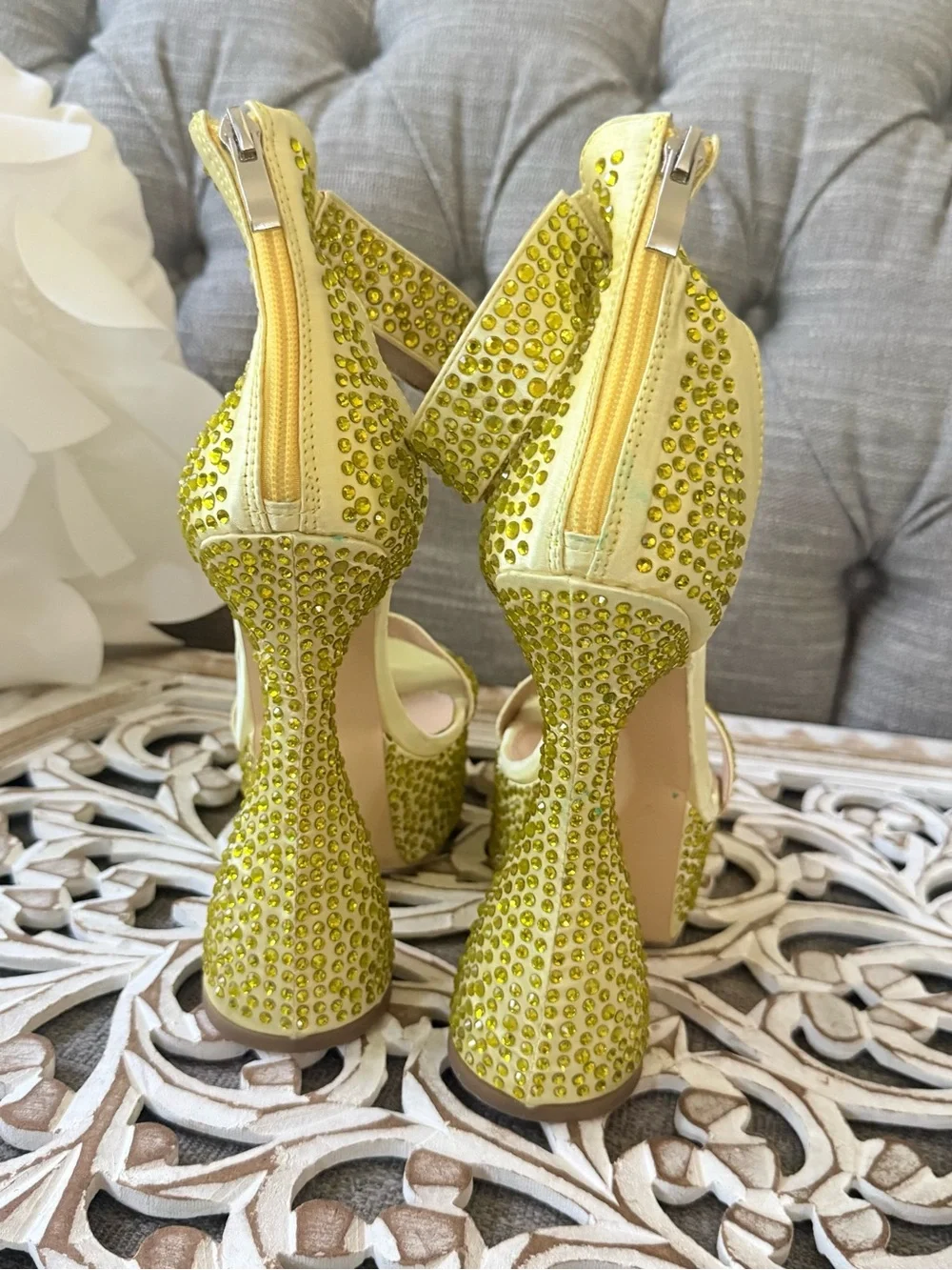 AZALEA WANG Lime Crystal Platform Sandals Women’s 11 NEW